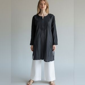 Women's Black Embroidered Tunic Top - Unbranded